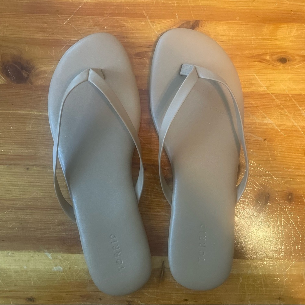 Torrid Tan Women's Flip-Flop Sandals Size 12WW